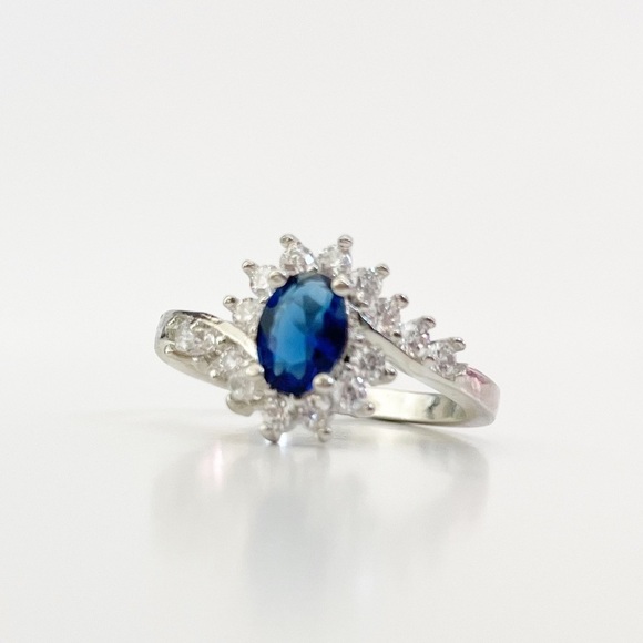 925 Sterling Silver Ring Sapphire Cubic Zirconia - Picture 4 of 9